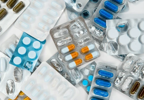 Odkrycie chemików zmieni medycynę. Światło niebieskie zastąpi groźną chemię!