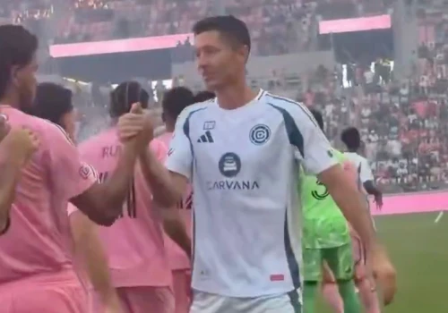Tak powitano Lewandowskiego. Nagranie obiegło sieć