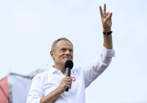 Tusk obiecuje najszybszą kolej w Europie. Pociągi mają jechać 350 km/h