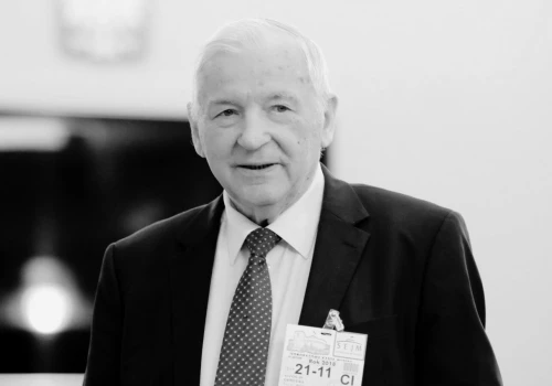 Stanisław Gomułka nie żyje. Był zaangażowany w przygotowanie reform gospodarczych po 1989 r.