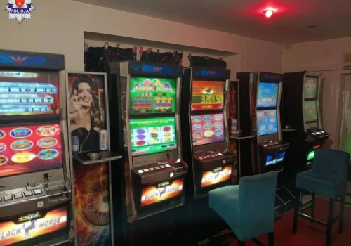 Nielegalny salon gier zlikwidowany w Łukowie. Zabezpieczono pięć automatów