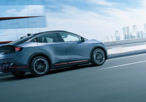 Nissan Leaf NISMO debiutuje w Japonii. Ma do 217 KM, ale nie dostał większej mocy