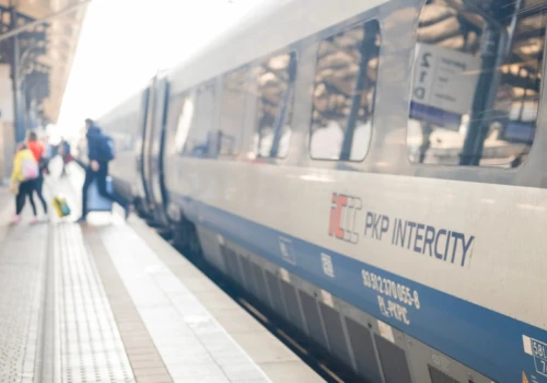 PKP Intercity obcięło popularną zniżkę. Ministerstwo: to sposób na redukcję przepełnienia