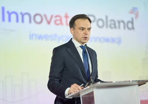 Tylko 3 procent dla strażaków w 2027 roku. Później możliwe zamrożenie wynagrodzeń