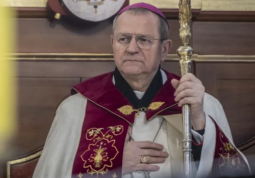 Wierni wprowadzani w błąd. Abp Wojda ostrzega