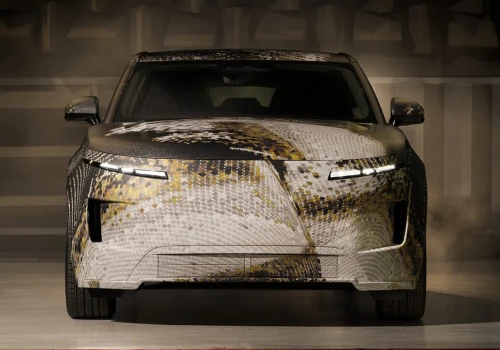 Range Rover GT, zupełnie nowy elektryczny Range Rover. Wnętrze ma być „sanktuarium spokoju”, więc jest teslowo-chińskie