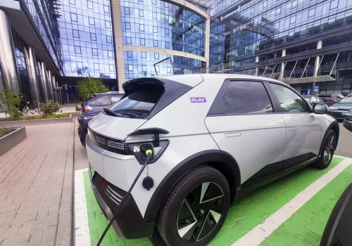 PKO Leasing i Elocity połączą finansowanie „elektryków” z obsługą służbowego ładowania