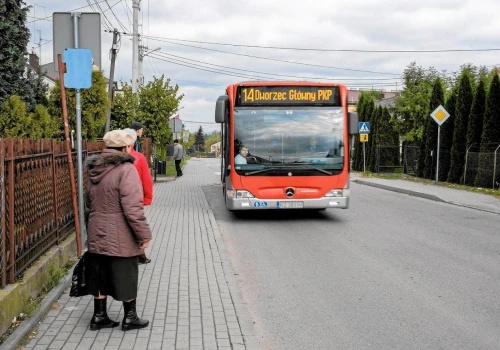 Autobus nie przyjedzie według rozkładu. Nowe przepisy przewidują inne rozwiązanie