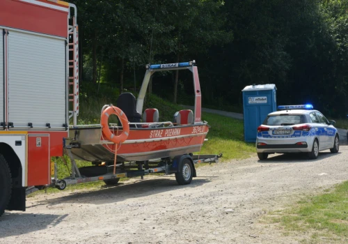 Tragedia nad zalewem w Skrzyszowie koło Tarnowa. Z wody wyłowiono ciało kobiety.