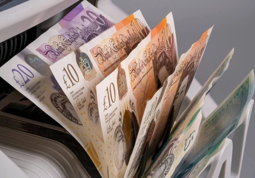 Sierpniowe terminy wypłat Universal Credit i emerytur. Będą zmiany przez Bank Holiday?