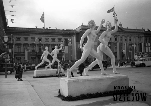 Hitler chciał kontrolować seks. Tak wyglądała „sypialnia” III Rzeszy