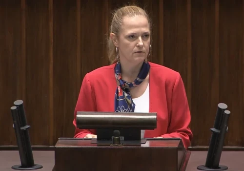 Podwójne MBA wiceminister Kęckiej. Pierwszy dyplom zrobiła w Collegium Humanum
