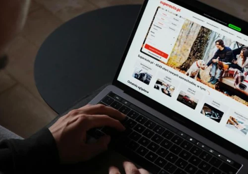 Zakup auta firmowego w 100% online — od wyboru po dostawę pod siedzibę