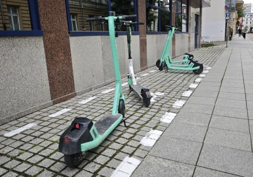 Łódź. Będą tymczasowe ograniczenia dla hulajnóg z aplikacji