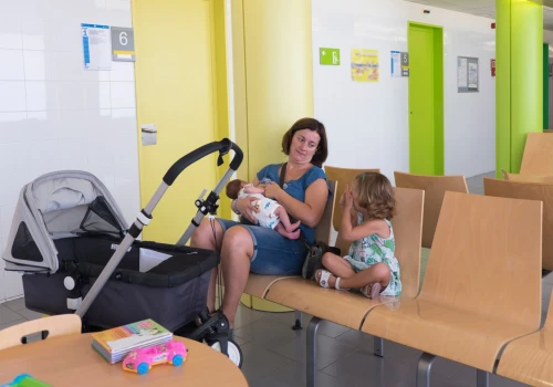 Wcześniejsza emerytura za posiadanie dzieci? Pomysł budzi konstytucyjne wątpliwości