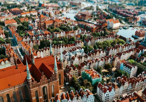 Coraz częściej przyjeżdżają i znów wracają. Turyści zagraniczni wybierają Polskę