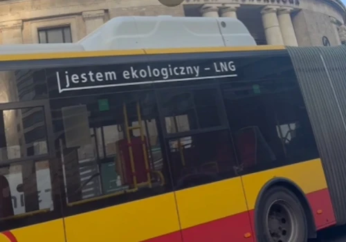 Utrudnienia przy Dworcu Centralnym. Autobusy stoją w korkach, kierowcy muszą uzbroić się w cierpliwość