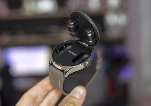 Huawei Watch Buds 2 robią efekt wow. Potem zaczynają się kompromisy (test)