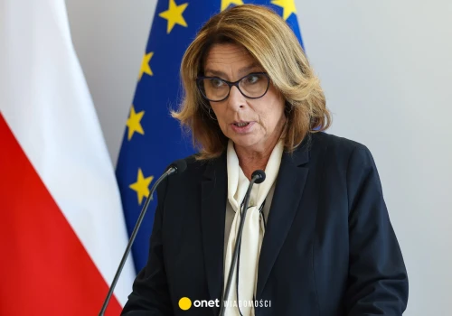 Fryzjer i makijaż Małgorzaty Kidawy-Błońskiej za 20 tys. zł. Senat odpowiada