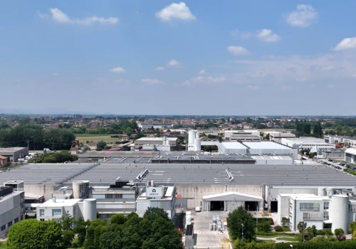 Vertiv zwiększa moce produkcyjne