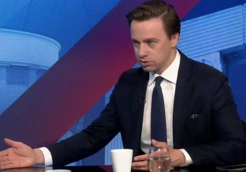 Morawiecki jest manipulatorem i hipokrytą