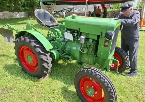 Jeden cylinder i wielki „lejek”. Deutz F1M 414 zmienił małe gospodarstwa