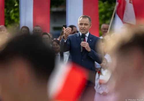 Prezydent przyjmie ślubowanie. 