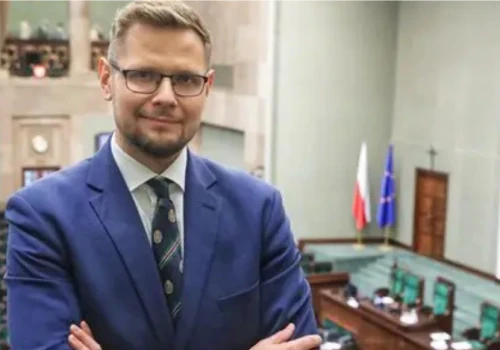 Jest wniosek o wyrażenie przez Sejm zgody na zatrzymanie i przymusowe doprowadzenie do prokuratury posła Wosia
