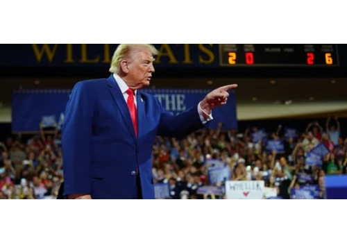 Trump rozważa „największy” atak na Iran. „Jesteśmy gotowi”