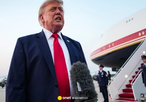 Prezydent Donald Trump odpuszcza dziennikarzom. Opisywali Air Force One