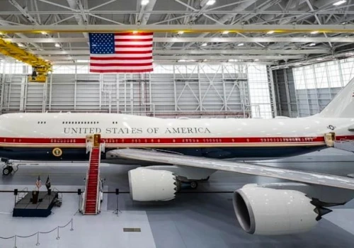 Resort sprawiedliwości rezygnuje z wezwania dziennikarzy „NYT” do sądu za materiały o Air Force One