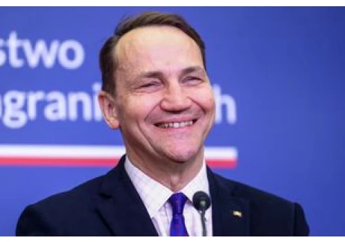 Sikorski kpi z konfliktu w PiS. Wspomniał o Ziobrze