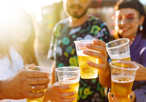 Jest coś gorszego niż reklama alkoholu. Czas z tym skończyć w Polsce