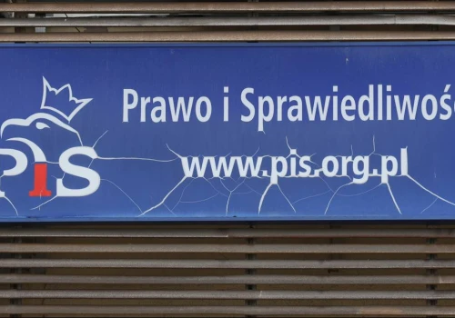 Zwolennicy Morawieckiego zabrali głos. Seria wpisów w ostatnią noc ultimatum