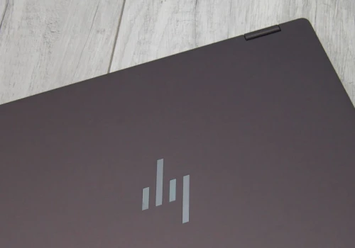 Recenzja HP Omnibook X Flip 14. Komputery 2 w 1 nadal mają się dobrze