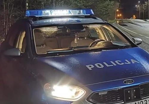 Pijany przewoził czworo pasażerów w Ciechanowie. Podawał się za brata, bo nie miał prawa jazdy