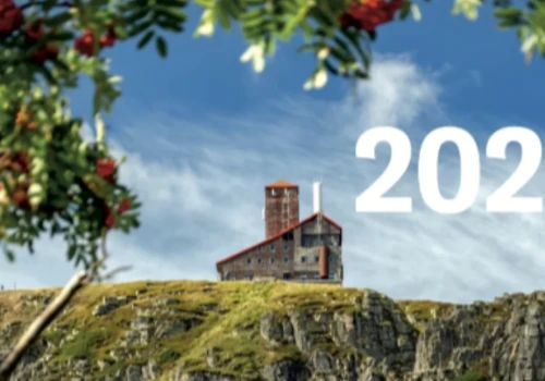 Kalendarz Karkonosze GO 2027 już dostępny. Górskie pejzaże na każdy miesiąc roku