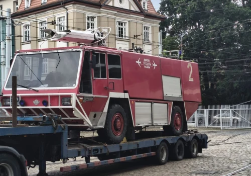 Strażacka legenda z lotniska w Goleniowie trafiła do muzeum w Szczecinie