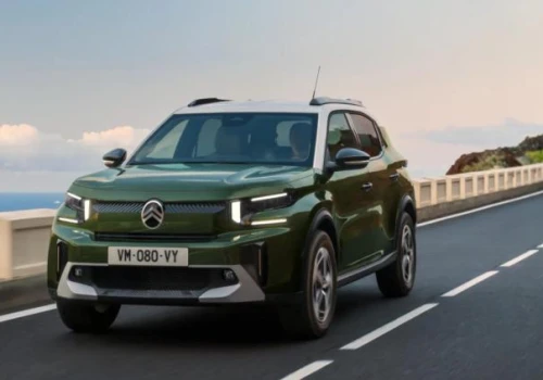 Citroën C3 Aircross Hybrid 145 debiutuje w Japonii. 7 miejsc i cena niższa niż w Polsce