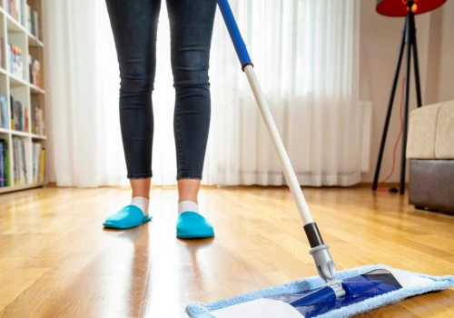 Dodaj to do wiadra przed myciem. Panele będą wyglądać jak po polerowaniu
