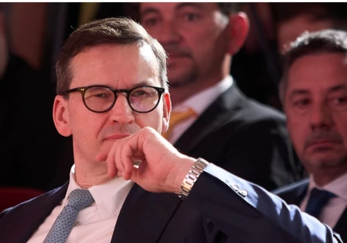 Morawiecki idzie na zwarcie z Kaczyńskim. Ma jedną sprytną kartę w rękawie