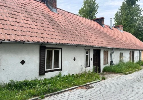 Słynne chaty rybackie w Gdańsku zyskają drugie życie. Jest przełom w sprawie zabytkowych checzy