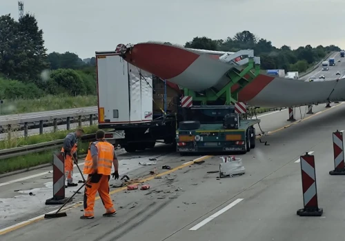 Zderzenie z „gabarytem” na A2 pod Magdeburgiem – powroty po raz kolejny utrudnione