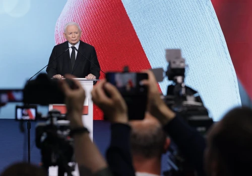 Polityk PiS ujawnia kulisy decyzji Kaczyńskiego. 