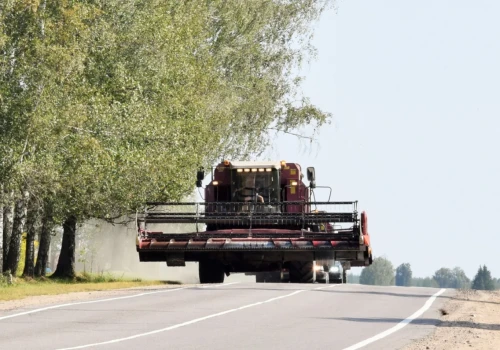 Kombajn będzie mógł przejechać bez zdejmowania headera