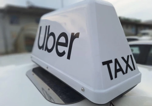 Taxi znika z ulic, a oni na tym zarabiają krocie