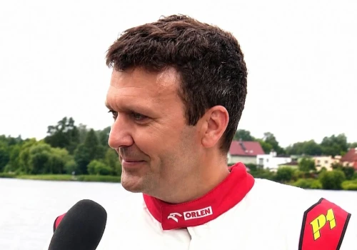 Wodna Formuła 1 na jeziorze Czos. Bartłomiej Marszałek pokaże pełną moc bolidu