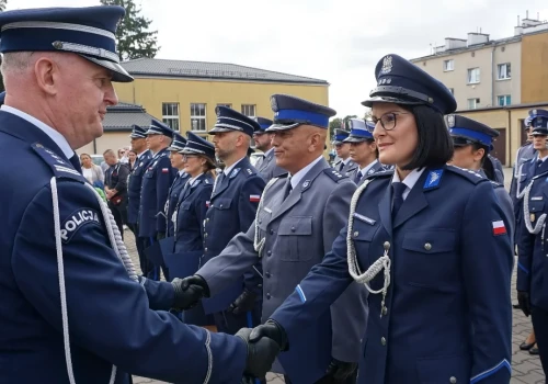 Święto Policji w Węgrowie. Gratulacje, medale i awanse