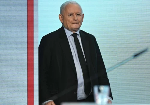 Są pierwsze dane dot. rozpadu PiS. Fatalne wieści dla Kaczyńskiego