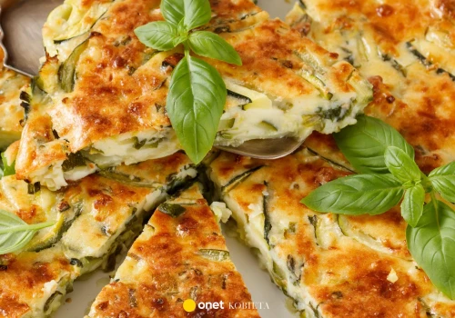 Szybkie śniadanie z cukinii. Przepis podobno lepszy od pizzy